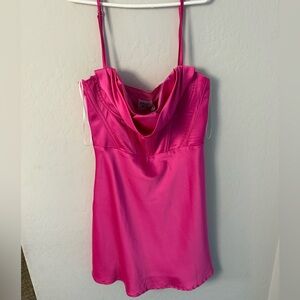 Princess polly pink dress. Size US 4. NWT.